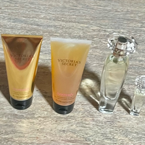 New Victoria’s Secret 4-Piece Heavenly Eau de Parfums, fragrance lotion, - Picture 3 of 16